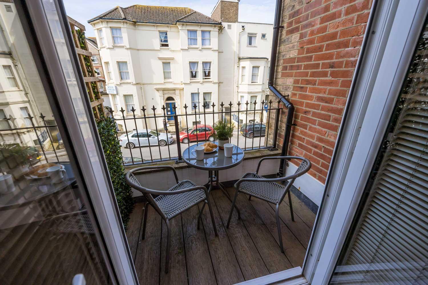 Appartement Sea Breeze - Pebbles à Bornemouth Extérieur photo